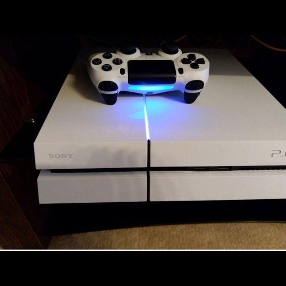 PS4 launch edition - Picture 1 of 1